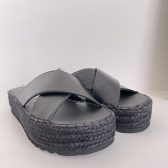 Matisse Beach Cove Platform Slide Sandal